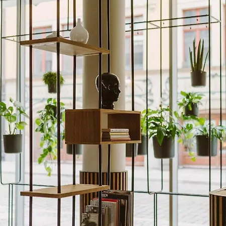 普罗弗罗茨瓦夫斯塔勒米亚斯托酒店 3*