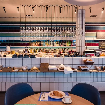 普罗弗罗茨瓦夫斯塔勒米亚斯托酒店 酒店