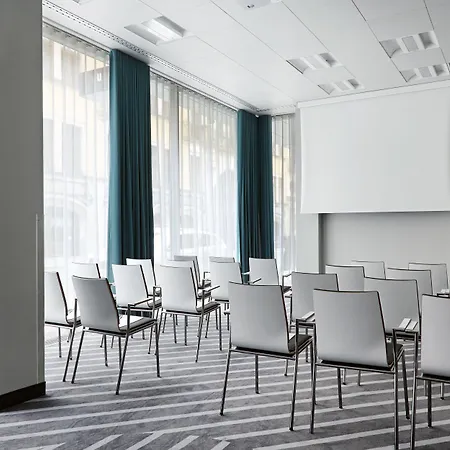 普罗弗罗茨瓦夫斯塔勒米亚斯托酒店 3* 弗罗茨瓦夫