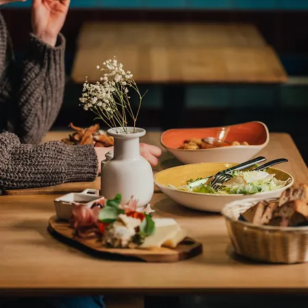 普罗弗罗茨瓦夫斯塔勒米亚斯托酒店 3* 弗罗茨瓦夫