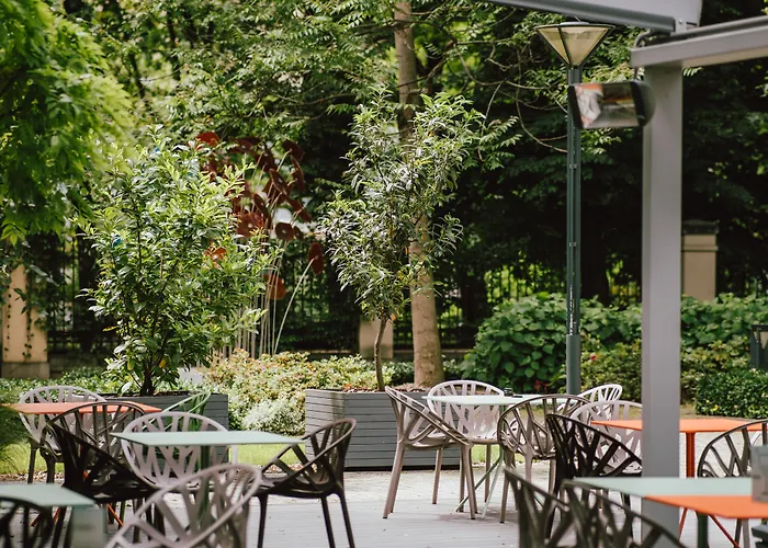 Puro Stare فندق فروتسواف